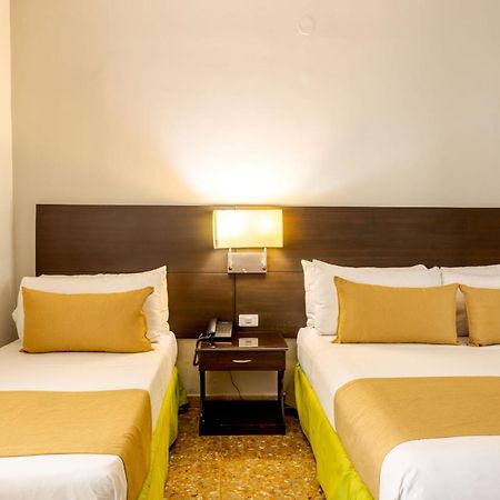 Hotel Manantial Melgar Exterior foto